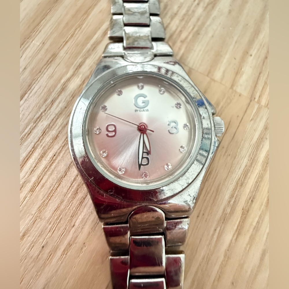 G by guess ladies silver tone watch NEW BATTERY